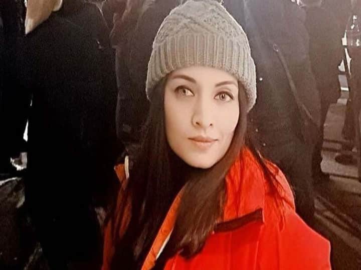 Celina Jaitly ने अपनी प्रेग्नेंसी से जुड़ा एक बेहद इमोशनल अनुभव किया शेयर, जानिए क्या लिखा Celina jaitly reveals about loosing ability to walk during second pregnancy due to father death Celina Jaitly ने अपनी प्रेग्नेंसी से जुड़ा एक बेहद इमोशनल अनुभव किया शेयर, जानिए क्या लिखा