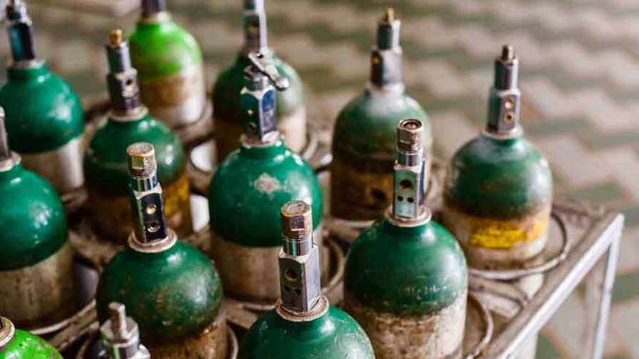 Punjab to get additional 20 metric tonnes of oxygen from Gujarat पंजाब को गुजरात से मिलेगी अतिरिक्त 20 मीट्रिक टन ऑक्सीजन, केंद्र ने दिए थे निर्देश