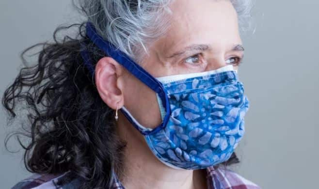 Modi government releases dos and do not for wearing double mask details inside મોદી સરકારે ડબલ માસ્ક અંગેની બહાર પાડી ગાઈડલાઈન, જાણો બે માસ્ક કેવા હોવા જોઈએ અને કેવા ન હોવા જોઈએ