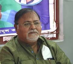 Ministers and Their Portfolios: শিক্ষা থেকে বিদ্যুৎ, মমতার মন্ত্রিসভায় দফতরের দায়িত্বে উল্লেখযোগ্য বদল