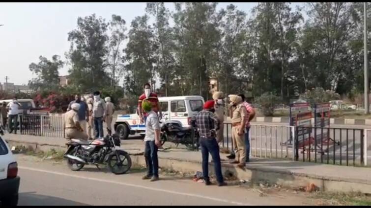 Khanna Police injured in attack during blockade on the National Highway at Doraha by a narcotics team ਨਾਕੇ ਦੌਰਾਨ ਪੁਲਿਸ ਟੀਮ 'ਤੇ ਹਮਲਾ, ਹਮਲੇ 'ਚ ਪੁਲਿਸਕਰਮੀ ਜ਼ਖ਼ਮੀ