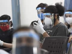 गोंडा: कोरोना से निपटने के लिए अधिकारियों ने बनाई रणनीति, संक्रमितों को दी जाएगी कोविड किट