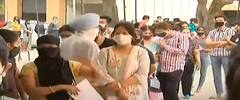 Vaccination ਦਾ ਤੀਜਾ ਪੜਾਅ: Mohali 'ਚ ਲੱਗੀਆਂ ਲੰਬੀਆਂ ਲਾਈਨਾਂ