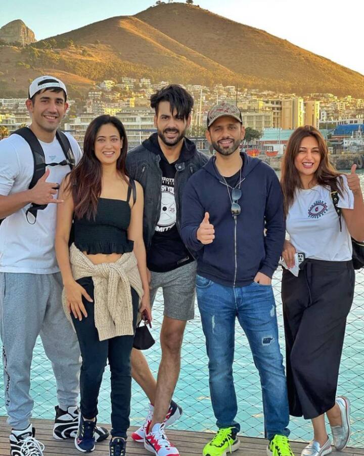 कोरोना वायरस महामारी को देखते हुए सभी कंटेस्टें कोरोना वायरस रोकथाम के लिए बनाई गई गाइडलाइन्स का पालन करते दिखे.