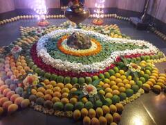 सिंधुदुर्गातील कुणकेश्वर चरणी देवगड हापुसची आरास, पहा फोटो