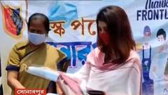 Covid Updates: করোনা সচেতনতায় জোর, মাস্ক-স্যানিটাইজার বিলি লাভলি মৈত্রর