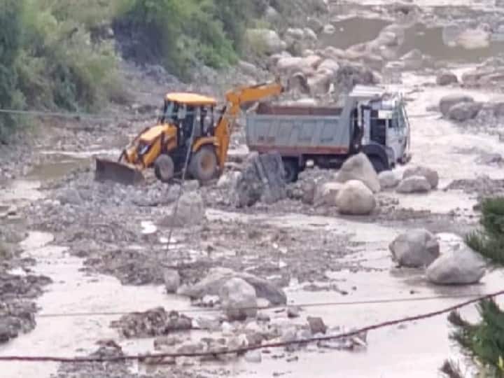 uttarakhand mining in Rudraprayag villagers said ghats and water source may damage ann रुद्रप्रयाग के कोठगी गांव में खनन का विरोध, ग्रामीण बोले- पैतृक घाट, पानी के स्रोत को हो सकता है नुकसान