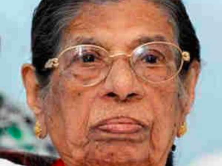 केरल की पहली राजस्व मंत्री केआर गौरी अम्मा का 102 साल की उम्र में निधन