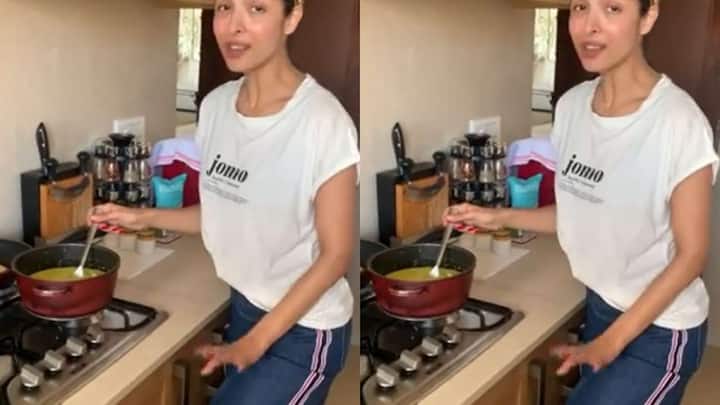 मलाइका का कीचन भी छोटा है और काफी अच्छे से उसे एक्ट्रेस ने मेंटेन कर रखा है. अपने बेटे के लिए वो खाना भी बनाती हैं.