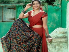 அச்சு அசல் கிராமத்துப்பெண்.. பாவாடை தாவணி போட்டோ ஷூட்.. கலக்கும் ஷாலு ஷம்மு.!