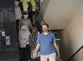 Surat: કોફી શોપના કપલ બોક્સમાં 10 કપલ માણી રહ્યાં હતાં 'એકાંત' ને પોલીસ ત્રાટકી, જાણો કેવી હાલતમાં ઝડપાયાં કપલ ? 