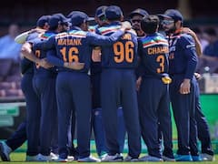 श्रीलंका दौरे के लिये इन दो दिग्गज खिलाड़ी के बीच चल रही है कप्तानी की 'जंग'