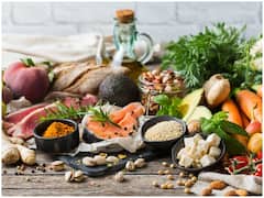 वेजिटेरियन बनाम नॉन वेजिटेरियन में से कौनसी डाइट है बेहतर, जानिए रिसर्च में क्या सामने आया