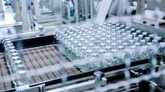 America में Pfizer जल्द लाएगा 12-15 साल के बच्चों के लिए कोरोना वैक्सीन