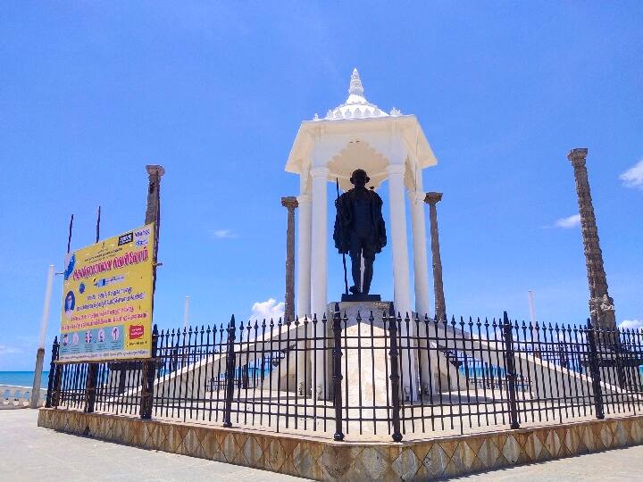 எந்நேரமும் நூற்றுக்கணக்கானோர் சூழ காணப்படும் காந்தி சிலையின் இன்றைய நிலை