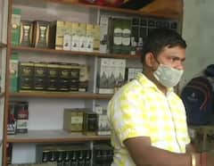 PM મોદીના મત વિસ્તારમાં દારૂની દુકાનો ખૂલતાં જ લોકોએ કરી પડાપડી, જુઓ તસવીરો