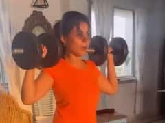 #partnerworkout : प्रार्थना बेहेरे, सोनाली कुलकर्णीचा फिटनेस फंडा