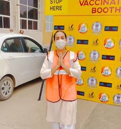 ਸੁਨੰਦਾ ਸ਼ਰਮਾ ਪੁੱਜੀ ਵੈਕਸੀਨੇਸ਼ਨ ਸੈਂਟਰ,ਸਭ ਨੂੰ ਵੈਕਸੀਨ ਲਗਵਾਉਣ ਲਈ ਕੀਤਾ ਪ੍ਰੋਤਸਾਹਿਤ