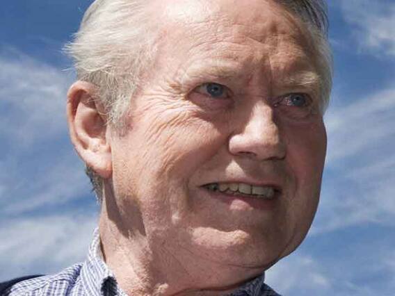 Chuck Feeney: एक अरबपति जिसने दान कर दिए करीब 66 हजार करोड़ रुपये Chuck Feeney: एक अरबपति जिसने दान कर दिए करीब 66 हजार करोड़ रुपये