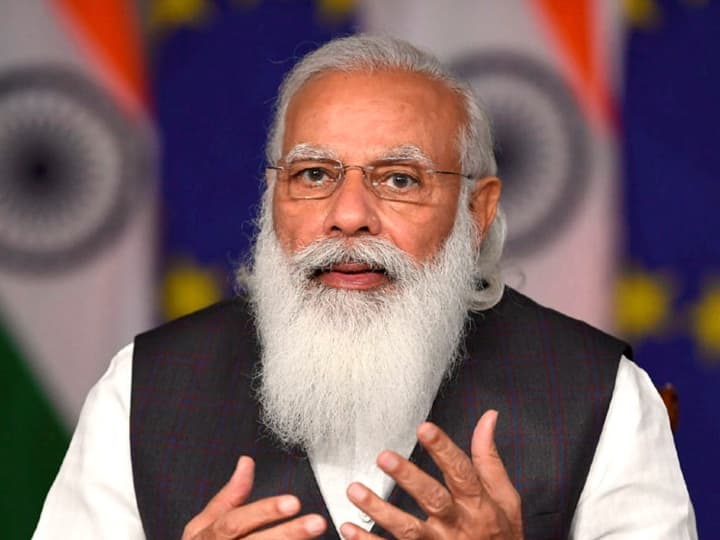PM Narendra Modi chaired a high level meeting to review the availability & supply of oxygen and medicines कोरोना संकट: PM मोदी की उच्च स्तरीय बैठक, ऑक्सीजन-रेमडेसिवर की उपलब्धता समेत कई चीजों पर हुई समीक्षा