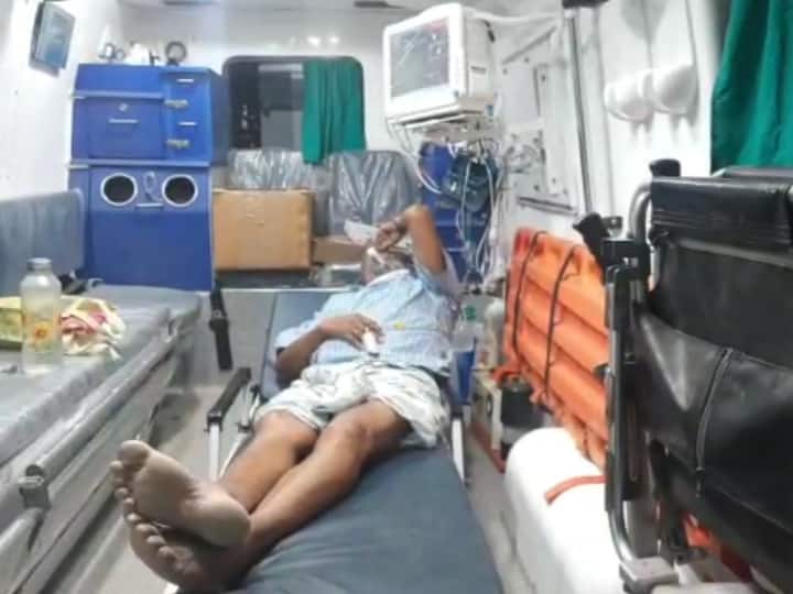 Oxygen beds are filled at chengalpattu gh ambulance treatment Chengalpattu Hospital: படுக்கைகள் இல்லாமல் வெளியில் காத்திருக்கும் நோயாளிகள்; வரிசை கட்டி நிற்கும் ஆம்புலன்ஸ்
