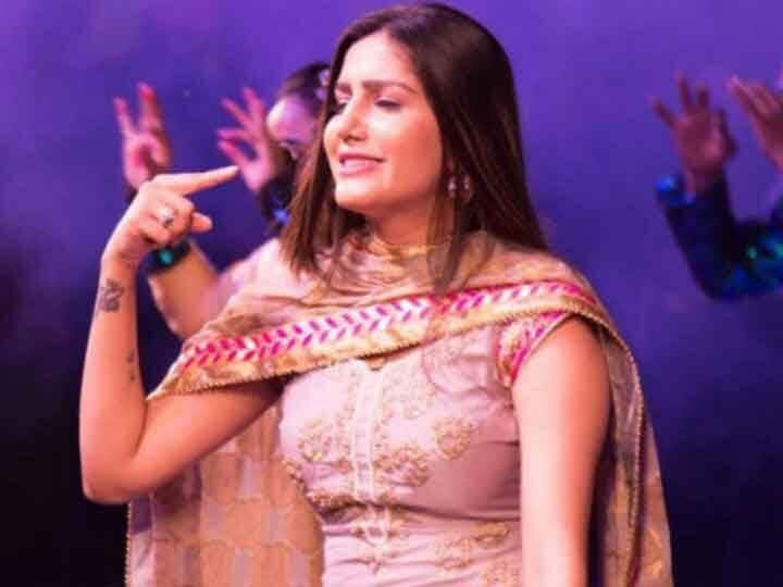 Not Teri Aankhya Ka Yo Kajal but her first song made Sapna Choudhary a superhit haryanvi dancer तेरी आंख्या का यो काजल नहीं बल्कि इस गाने ने Sapna Choudhary को बिठाया फर्श से अर्श पर, देखें पहला सुपरहिट गाना