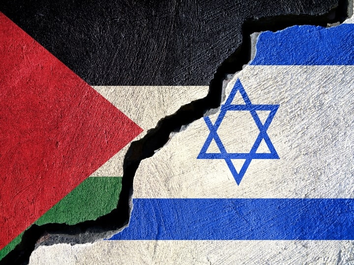 Israel Palestine conflict world divided in two groups know their positions इस्रायल-पॅलेस्टाईन वादात जग विभागलं, जाणून घ्या कोणता देश कोणासोबत उभा आहे