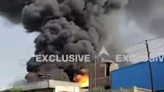 Ghaziabad: कविनगर इलाके में एक कंपनी के अंदर लगी भीषण आग, दमकल की कई गाड़ियां मौजूद