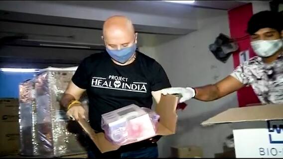 Corona मरीजों की मदद के लिए आगे आए Anupam Kher, देखिए ये खास बातचीत