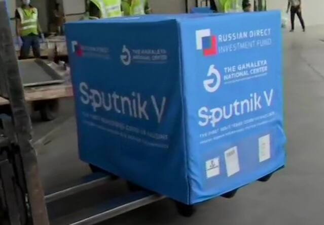 Sputnik vaccine arrives in India Government hopeful available market next week Russia vaccine sale begin next week NITI Aayog Sputnik vaccine Arrival: ভারতে এল ‘স্পুটনিক ভি’ ভ্যাকসিন, আগামী সপ্তাহ থেকেই টিকাকরণের প্রত্যাশা