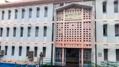 AMU में बरपा कोरोना का कहर, क्या कोई नया वैरिएंट है शिक्षकों की मौत का जिम्मेदार? | मास्टर स्ट्रोक