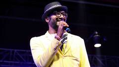 நீ சிணுங்க பொன்னாய் புலருதே அதில் நெஞ்சம் மலருதே - பிறந்தநாள் வாழ்த்துக்கள் பென்னி தயாள்