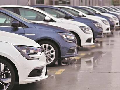 Automobile Budget 2025: ઓટોમોબાઈલ ક્ષેત્રને બજેટ 2025-26થી ઘણી અપેક્ષાઓ છે. હવે જોવાનું એ રહે છે કે સરકાર 1 ફેબ્રુઆરીએ રજૂ થનારા બજેટમાં આ ક્ષેત્ર માટે શું જાહેરાત કરે છે.