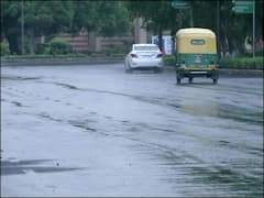 Weather Updates: दिल्ली में तड़के सुबह आंधी और बारिश, लोगों को गर्मी से मिली राहत