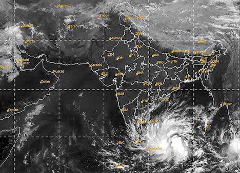 Cyclone Tauktae: After coronavirus now cyclone Tauktae to his coastal area of Gujarat details inside ગુજરાત પર કોરોના બાદ આવશે વધુ એક મોટી આફત, જાણો મોટા સમાચાર