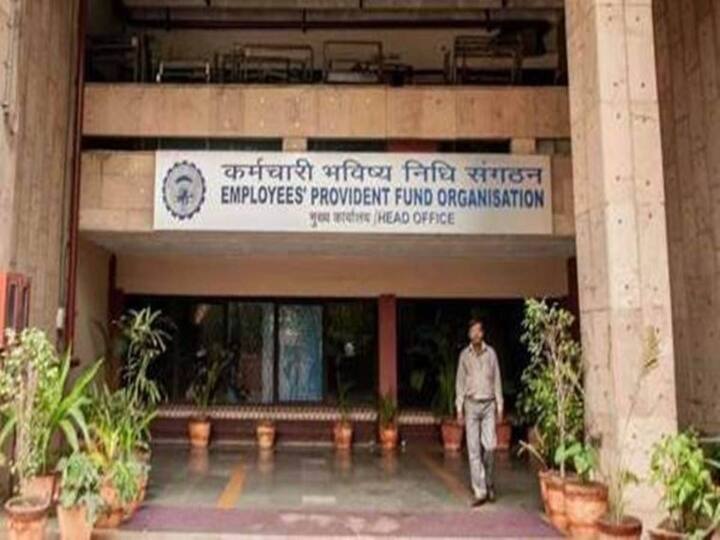 EPFO Account Withdrawal: உங்கள் பி.எஃப் தொகையில் இருந்து பணம் எடுக்கவேண்டுமா? இந்த டிப்ஸ்ஃபாலோ பண்ணுங்க..!