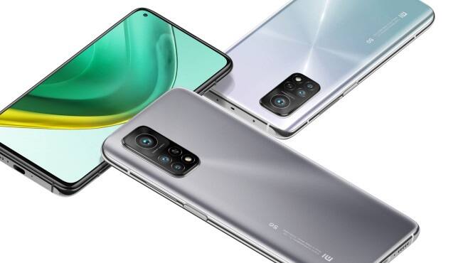 નવી દિલ્હીઃ ભારતીય માર્કેટમાં અત્યારે ઘણીબધી કંપનીઓના સ્માર્ટફોન અવેલેબલ છે. હાલના સમય અને ક્રેઝ પ્રમાણે મોટાભાગની કંપનીઓ પોતાના સ્માર્ટફોનમાં દમદાર કેમેરા સેટઅપ આપી રહી છે, જેથી ફોટોગ્રાફી માટે બેસ્ટ ઓપ્શન બની શકે છે. જો તમે એક સારો ફોટોગ્રાફીની રીતે યોગ્ય ફોન ખરીદવાનુ પ્લાનિંગ કરી રહ્યાં છો, તો તમારા માટે અહીં બતાવેલા ચાર ફોન બેસ્ટ સાબિત થઇ શકે છે, કેમકે આ દરેક ફોનમાં 108MPના કેમેરા સેટઅપ આપવામા આવ્યા છે. જાણો દરેક સ્માર્ટફોન વિશે.....