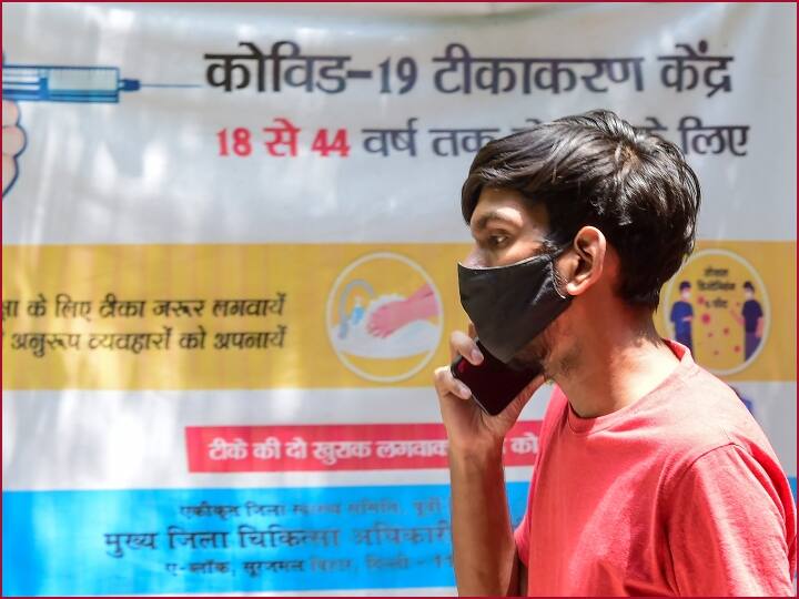 Delhi HC criticises Centres irritating dialer message कोरोना वाले डायलर ट्यून को दिल्ली HC ने बताया ‘परेशान करने वाला’, केंद्र सरकार से कही ये बात