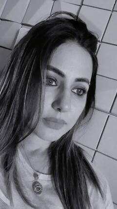 Hina Khan Resume Shooting: গত মাসে বাবাকে হারিয়েছেন, করোনা আক্রান্ত হয়েছিলেন, ফের কাজে যোগ দিলেন অভিনেত্রী হিনা খান