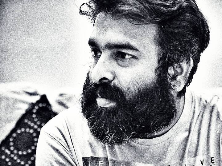 என்ன வேணா நடக்கட்டும் நான் சந்தோசமா இருப்பேன்.. உசுரு இருக்கு வேறென்ன வேணும் உல்லாசமா இருப்பேன்
