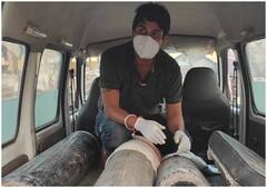 हौसले को सलाम : गर्भवती बहन और दूसरे मरीजों की उखड़ने लगी सांसें तो देवदूत बन गए कोरोना पॉजिटिव पंकज, जानें कैसे? 