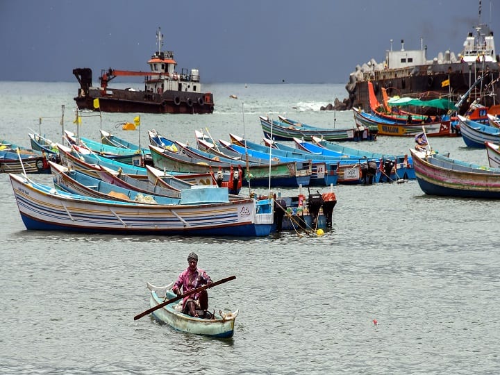 Cyclone Tauktae: Red Alert In Maharashtra, Gujarat, Kerala; NDRF Teams Dispatched | Top Highlights