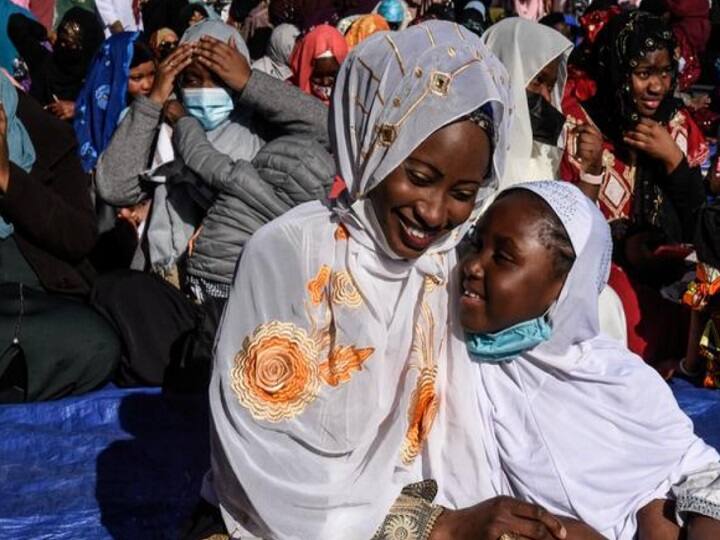 நியூயார்க் நகரில் தாயும் மகளும் கொண்டாடும் ஈகைத் திருநாள்..