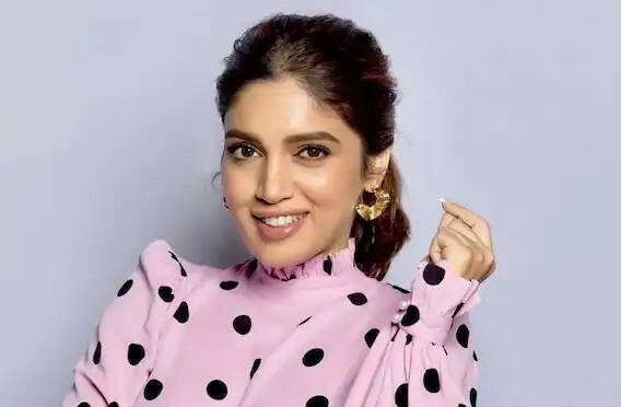 ভূমি বলেছিলেন, আমি আমার কেরিয়ার কখনও কাস্টিং কাউচের সম্মুখীন হইনি। কিন্তু, এটা অস্বীকার করার কোনও উপায় নেই যে এটা আমাদের ইন্ডাস্ট্রিতে রয়েছে। ছবির কাস্টিংয়ের সময় বহু অভিনেত্রীকে এই খারাপ অভিজ্ঞতার মধ্যে দিয়ে যেতে হয়। তিনি যোগ করেন, একচা খারাপ জিনিসের জন্য আমরা গোটা ইন্ডাস্ট্রিকে দোষারোপ করতে পারি না। এই ইন্ডাস্ট্রিতে ভাল লোকেরও অভাব নেই।