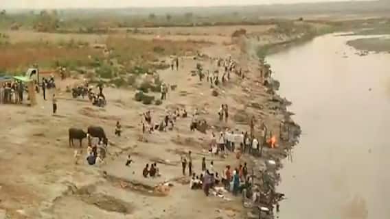 वैक्सीनेशन पर सवाल हुआ तो भड़क गए मंत्री जी...मोदी सरकार में मंत्री सदानंद गौड़ा का बेतुका बयान | Satya Vachan