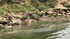 नदियों में तैरते शवों का क्या है सच ? | Baat To Chubhegi