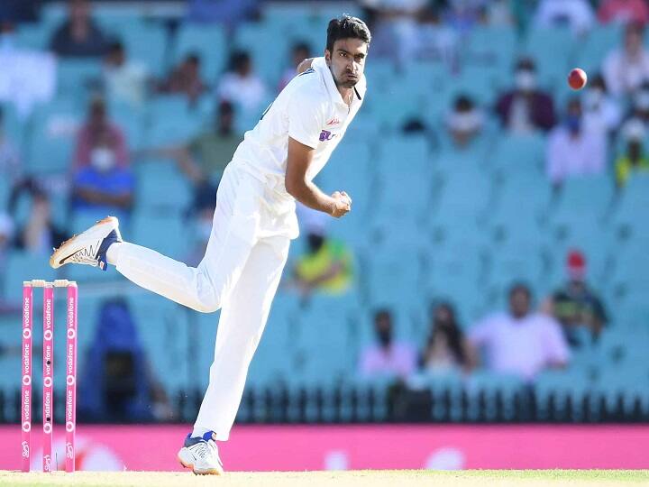 New Zealand batsman warms up against India with kitty litter on the pitch NZ vs Ind, 2021: அஷ்வினை சமாளிக்க நியூசிலாந்து அணியின் புதிய வியூகம் - Kitty litter கொண்டு நியூசிலாந்து பேட்ஸ்மேன்கள் பயிற்சி..