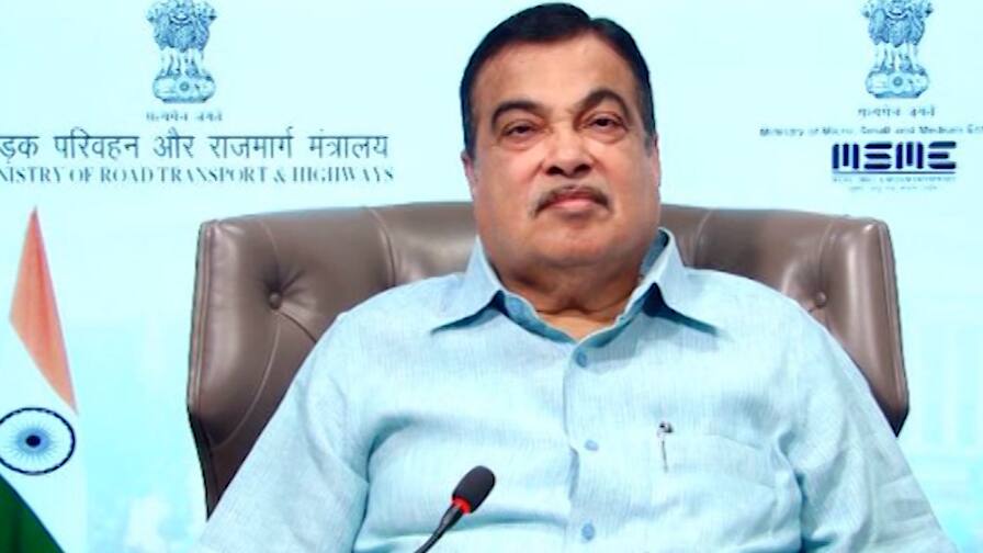'वैक्सीन की कमी' के बीच गडकरी का बड़ा बयान, कहा- और कंपनियों को दिया जाए निर्माण का लाइसेंस Nitin Gadkari: More firms should get licences for vaccines 'वैक्सीन की कमी' के बीच गडकरी का बड़ा बयान, कहा- और कंपनियों को दिया जाए निर्माण का लाइसेंस