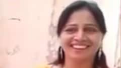 પોલીસની હાજરીમાં મહિલા પીઆઈએ સેનેટાઈઝર પીતા ચકચાર