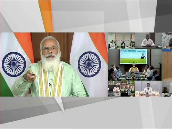 PM Narendra Modi release 8th instalment of financial benefit under PM-Kisan Samman Nidhi पीएम किसान योजना: पीएम मोदी ने कहा- बंगाल के लाखों किसानों को पहली किस्त मिली, आगे संख्या और बढ़ती जाएगी